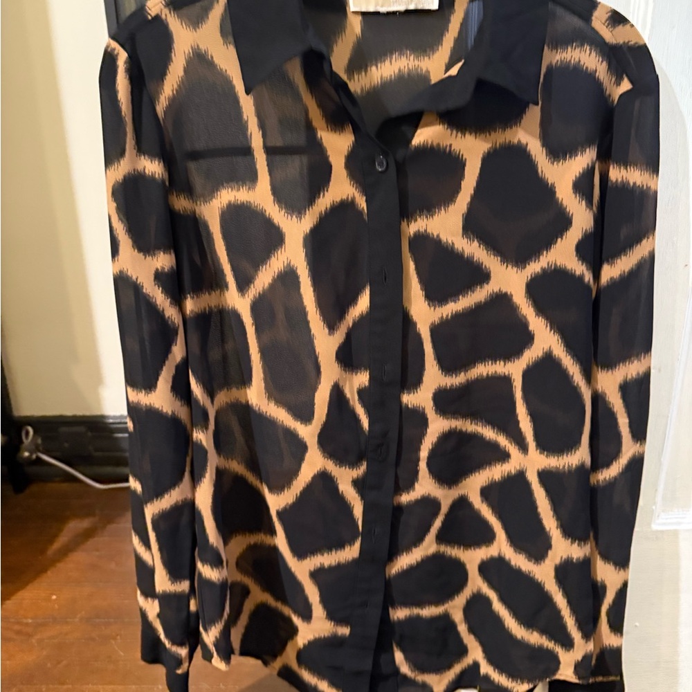 Michael Kors giraffe print button down